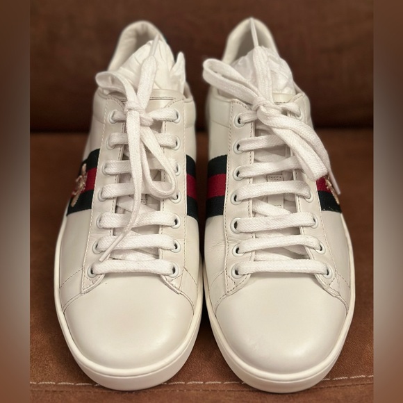 GUCCI Ace Embroidered Bee ๐ Womens Sneakers - Picture 2 of 7